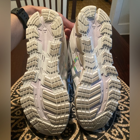 Asics Gel-Quantum 180 Brand New, Woman Size 9 - Picture 5 of 13